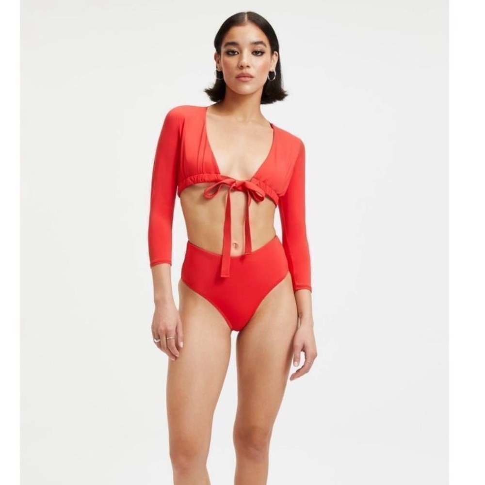 GOOD AMERICAN Good Boost Poppy Red Daily Year Round Shawl Sport Swim Top Kardash
